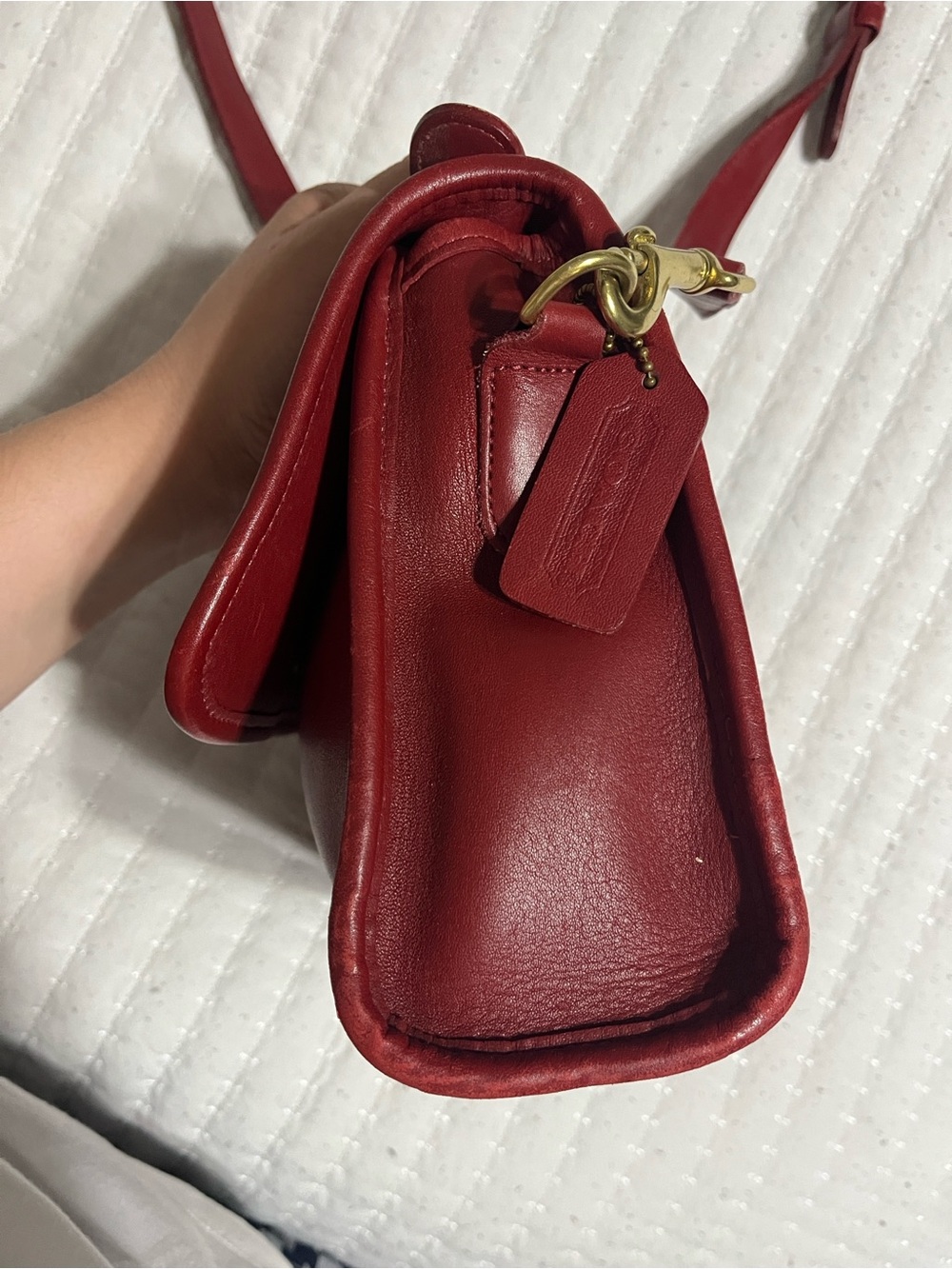 Vintage Coach Court Bag
Satchel Red Brass Hardware
#9870 - Picture 6 of 16